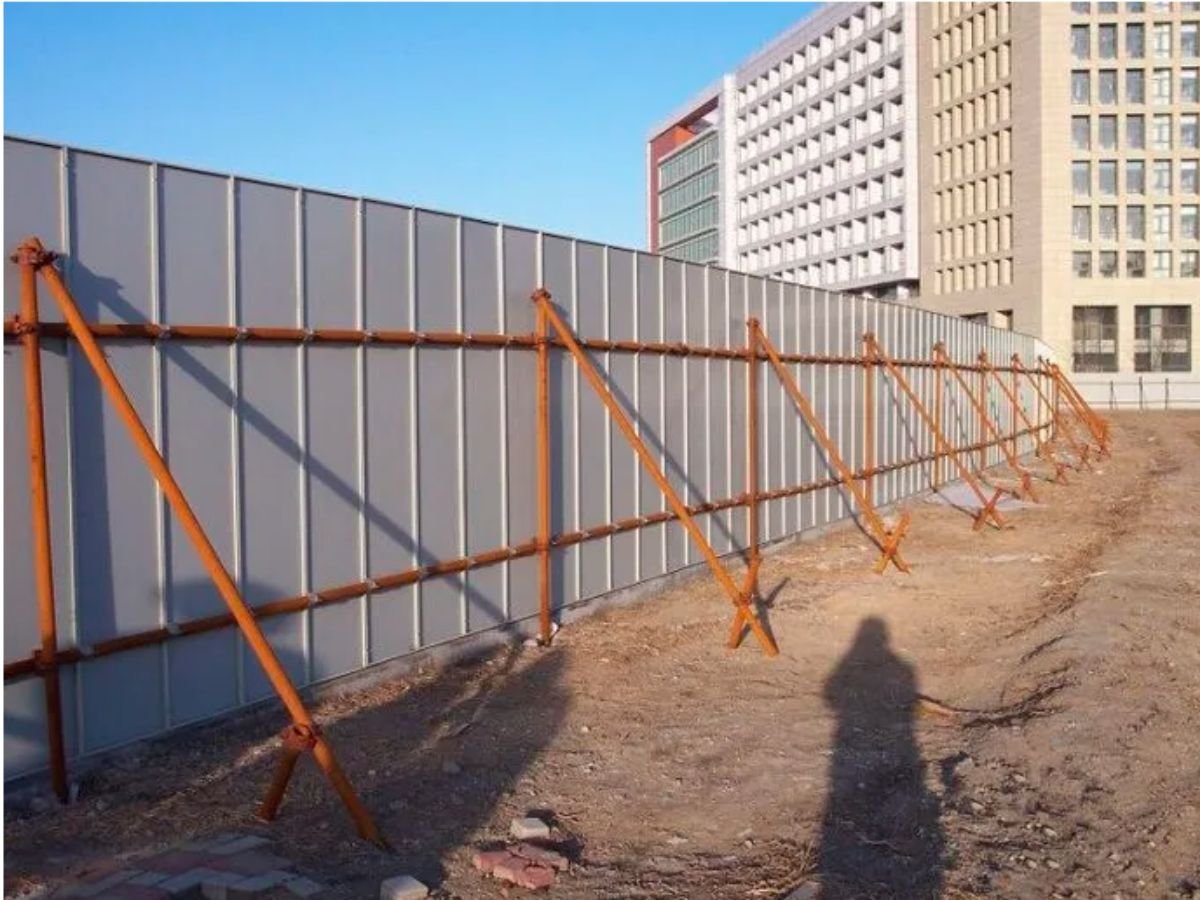 Construction Site Fence (2)